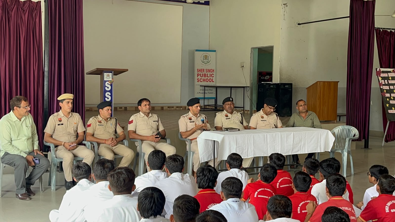 सोनीपत पुलिस साइबर जागरूकता शेर सिंह हाई स्कूल 2